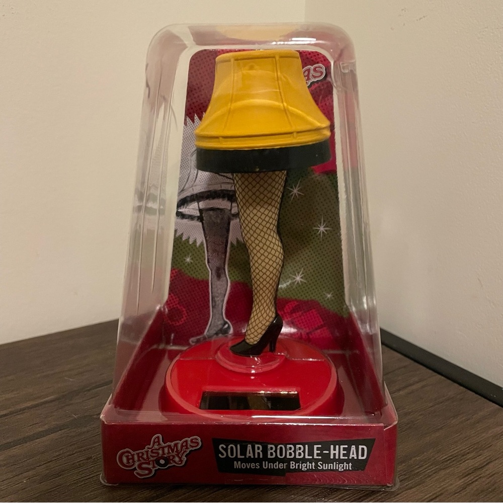 A Christmas Story Solar Bobble-Head Leg Lamp New in‎ Package